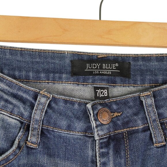 Judy Blue Boyfriend Cut Distressed Mid Rise Size 7 / 28 - Picture 5 of 9